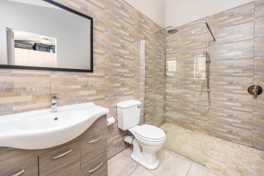 4 Bedroom Property for Sale in Vierlanden Western Cape